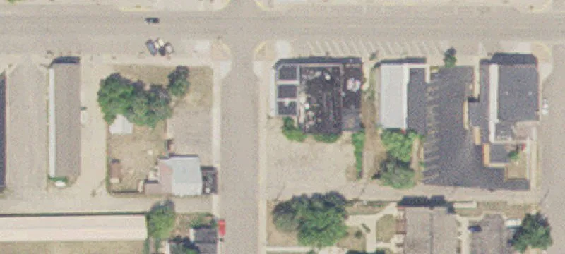 232 2nd NW St