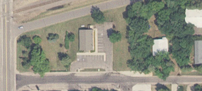 123 Cedar E Ave