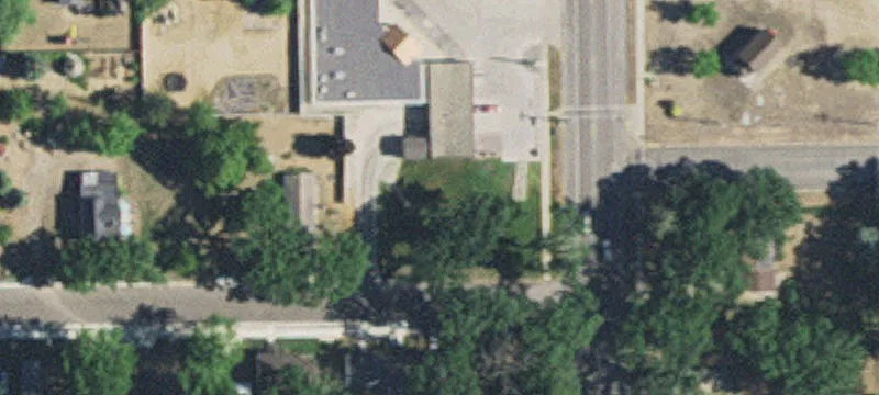 305 Main St