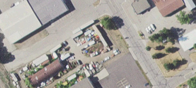 323 Lincoln NE Ave