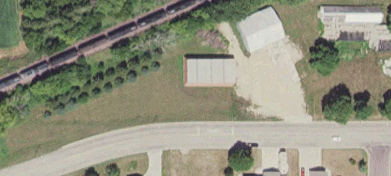 725 Main St