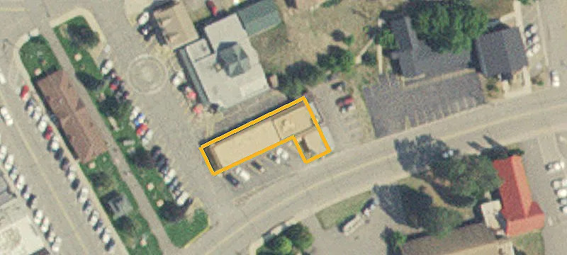 5446 Lakers Ln