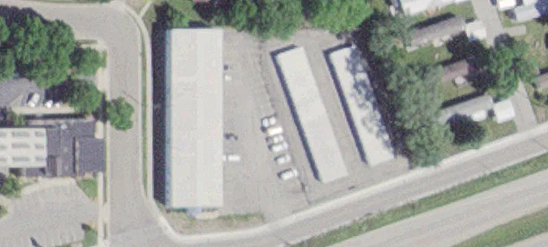 1725 Hwy 14th E