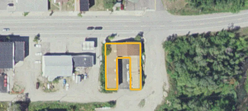302 Main St