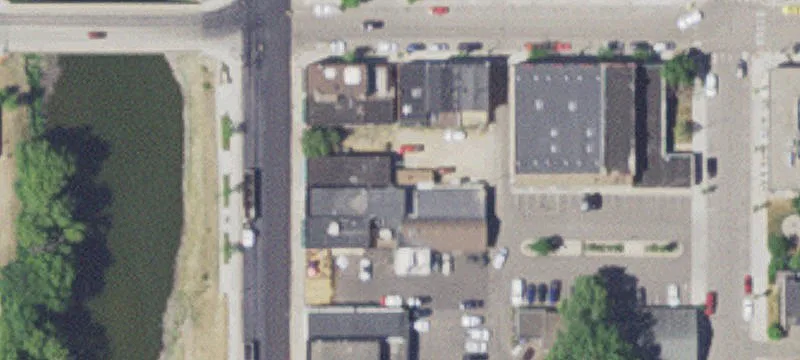 150 Riv N St
