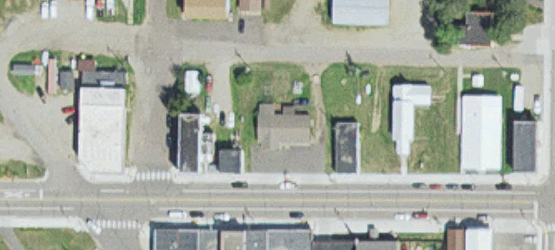 121 7th W Ave