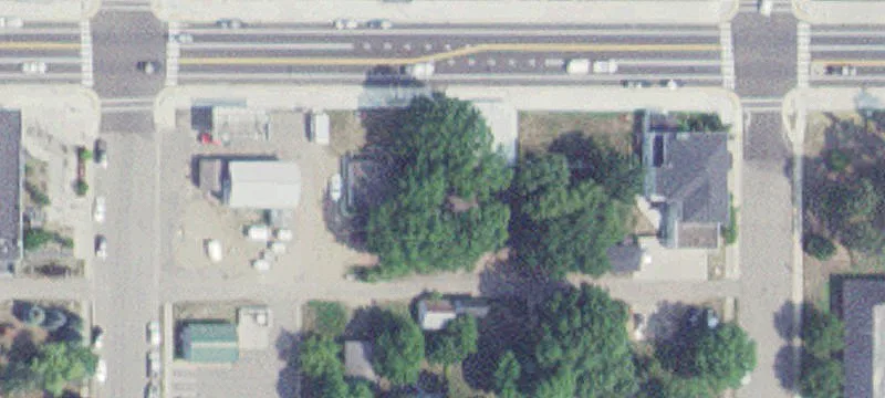 12 Main St