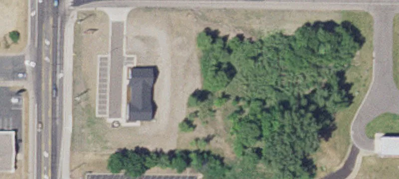411 Labeaux NE Ave