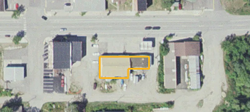 306 Main St