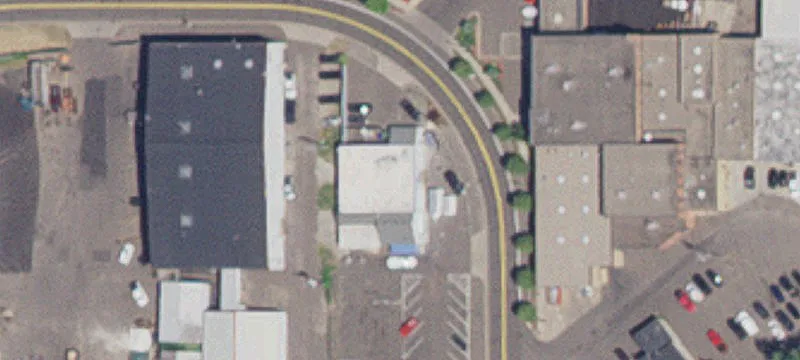 2433 Charles N St