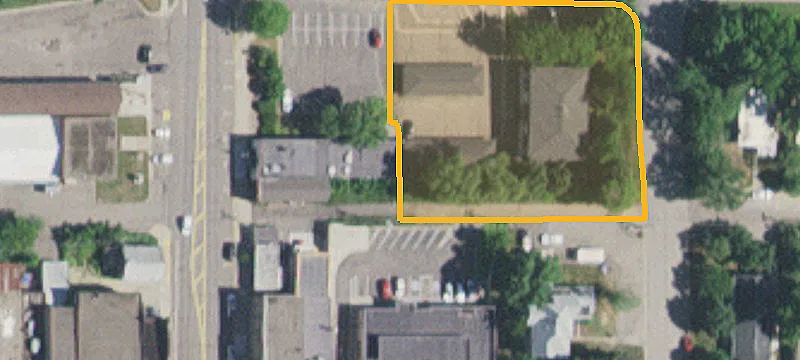 215 4th N St
