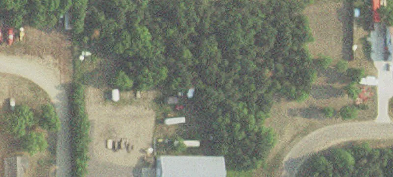 621 Pinewood Ln