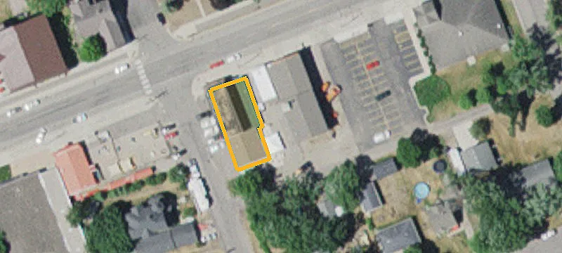205 Broadway E St