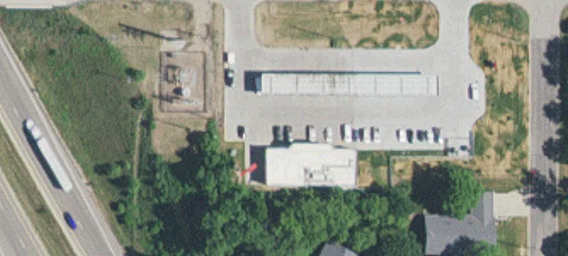 1125 Main W St