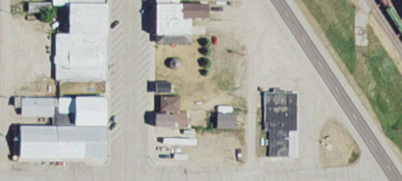229 2nd St
