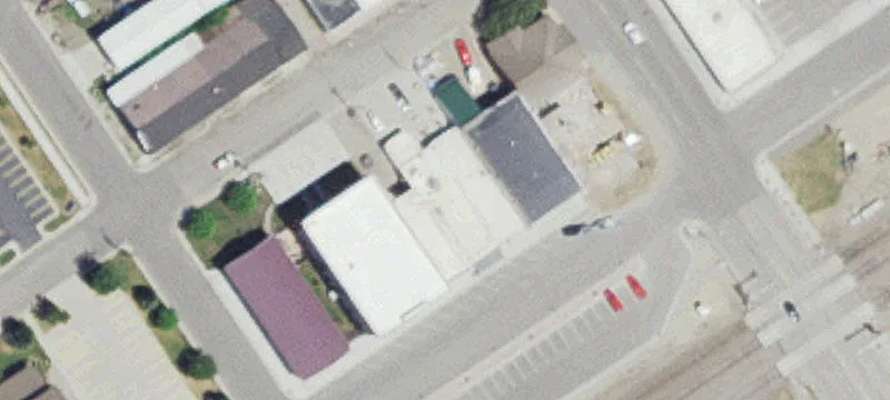 34 Ctr W Ave