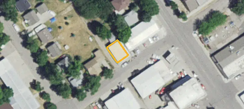 18 2nd NW Ave