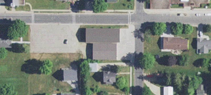 211 6th St