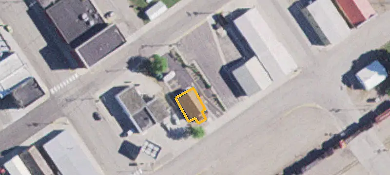 240 Spicer Ave