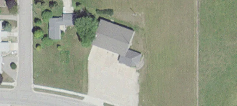16 Main St
