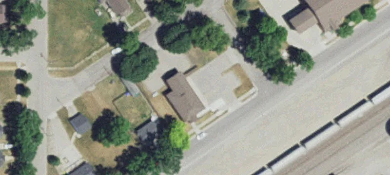 218 Ctr W Ave