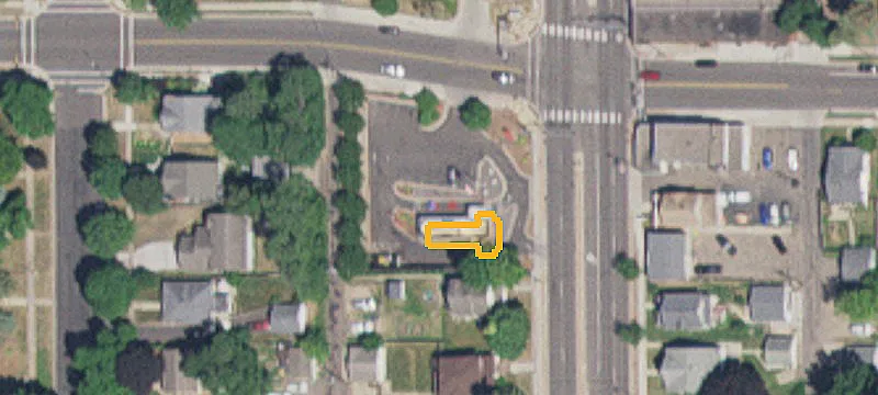 1011 Robert S St