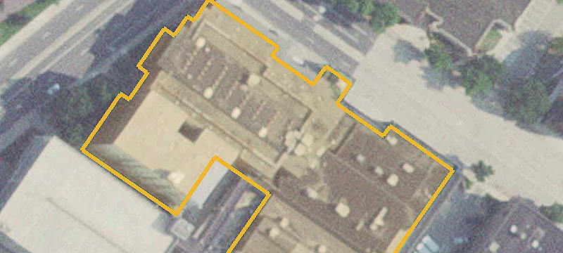 101 Main St