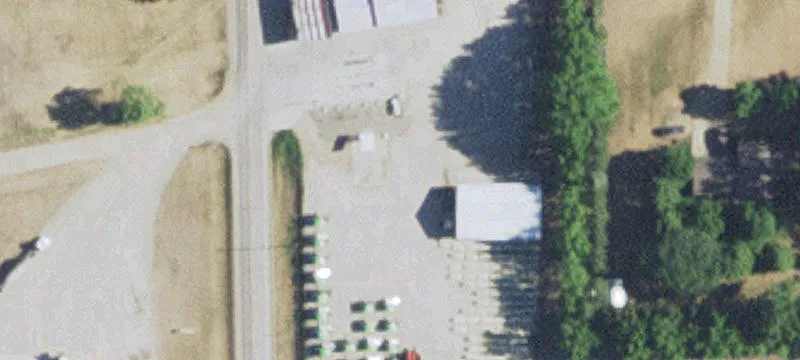 100 1st E Ave