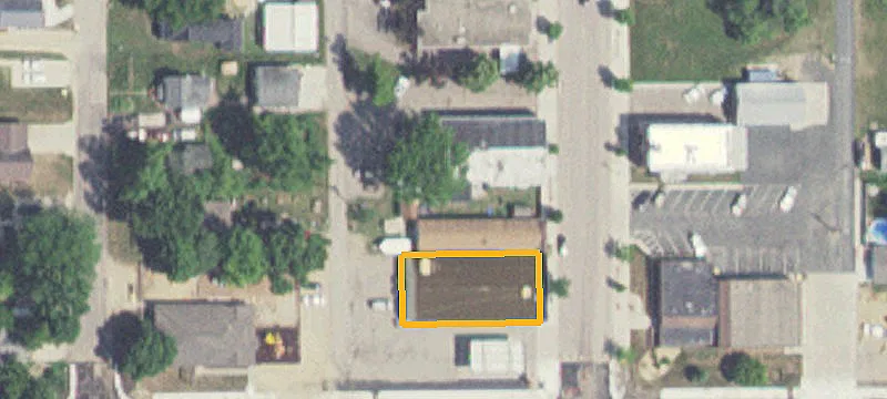 512 Main St