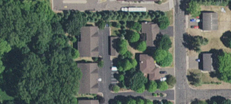 2831 Southlawn Dr