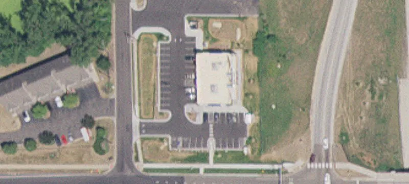 223 Larpenteur E Ave