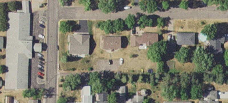 306 Peter Ave