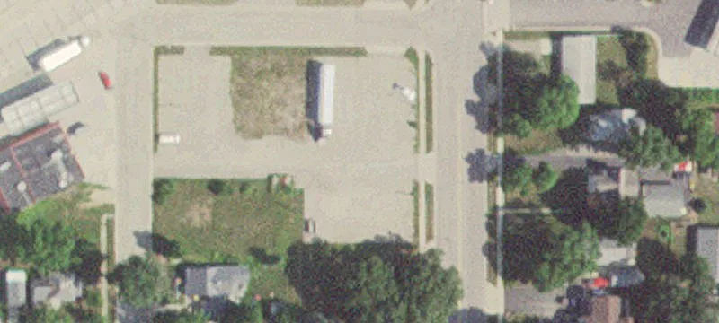 421 Main St