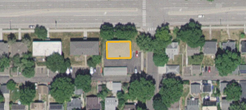 1466 Larpenteur W Ave