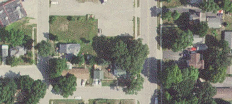 411 Main St
