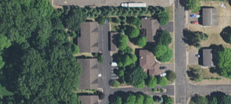 2831 Southlawn Dr