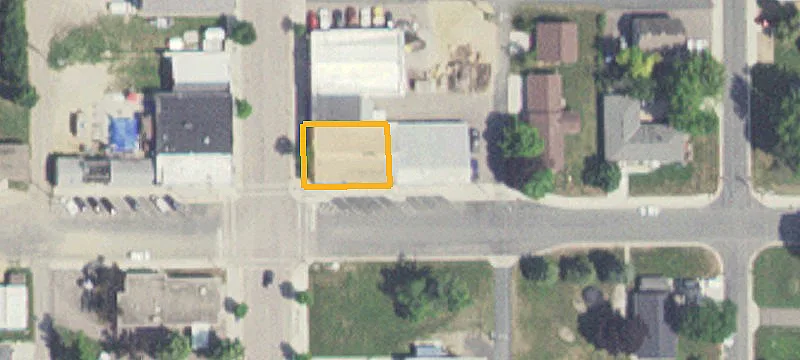 421 Main St