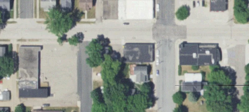 100 Oak SW Ave