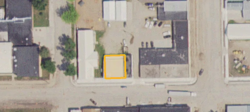 206 2nd Ave