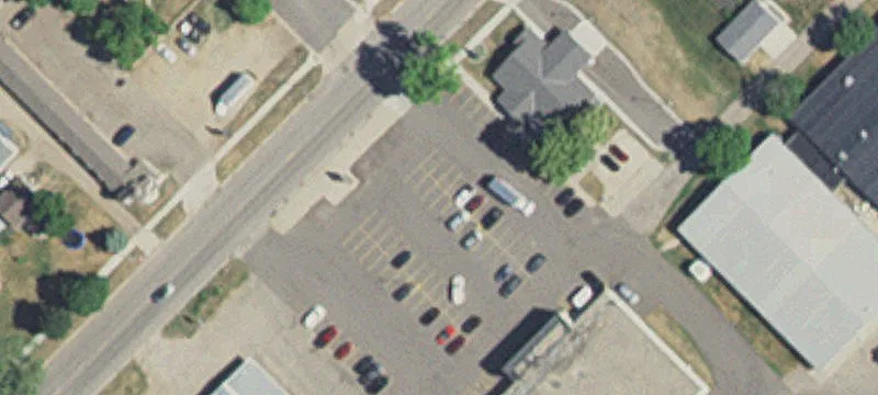 911 Saint Olaf N Ave