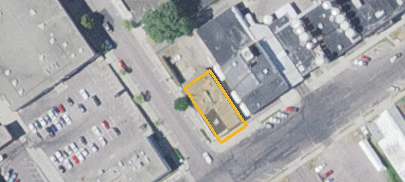 326 Ctr St