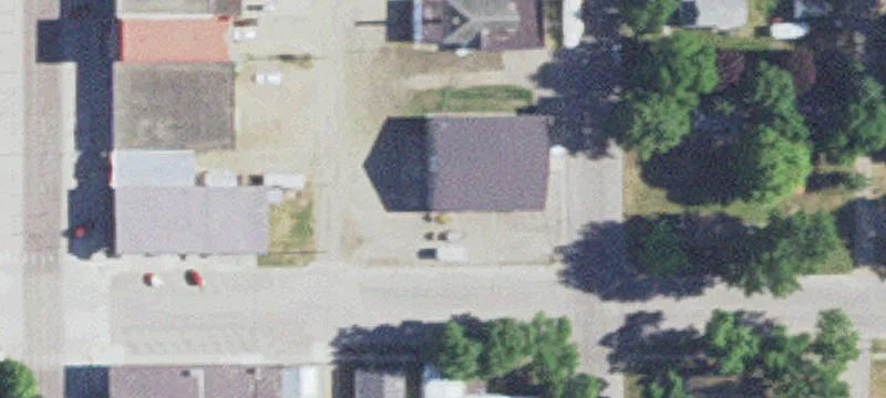 256 2nd E St