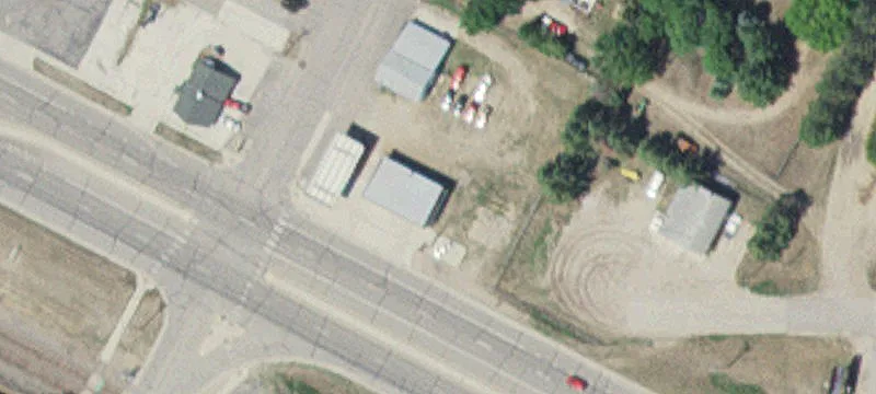 10 Mason Ave