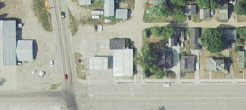 320 Minnesota W Ave