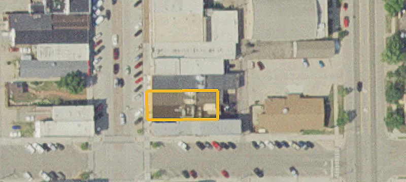 220 Main S Ave