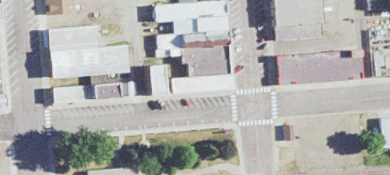 137 1st SE St