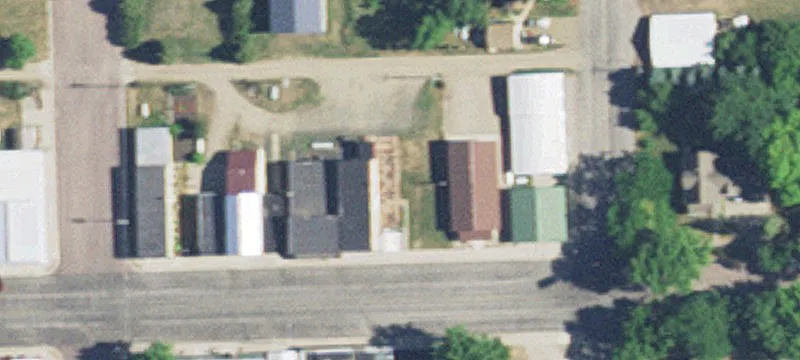 355 2nd E Ave