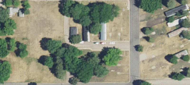 900 Elm St