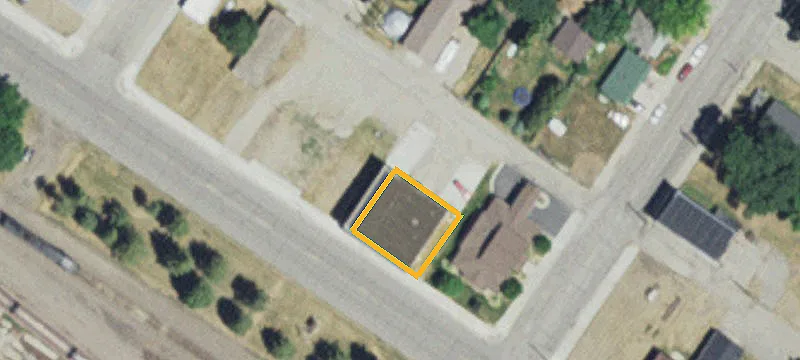 412 Main Ave