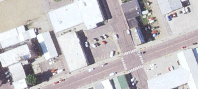 1049 3rd Ave
